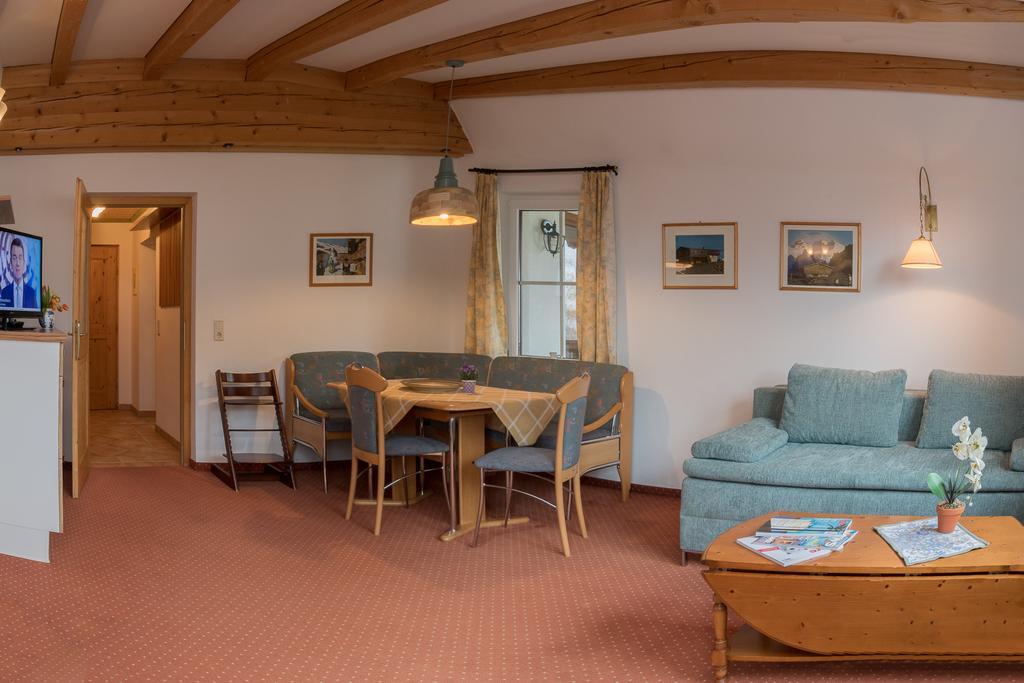 Landhaus Charlotte Am Geigenbuehel -Apartments Seefeld no Tirol Exterior foto