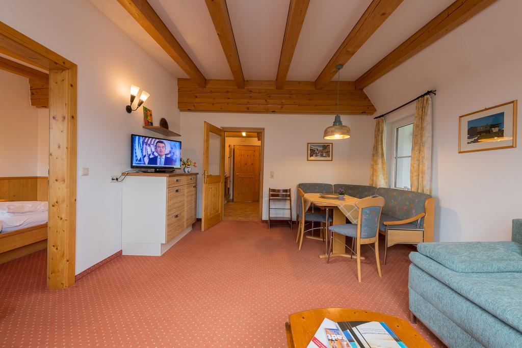 Landhaus Charlotte Am Geigenbuehel -Apartments Seefeld no Tirol Exterior foto